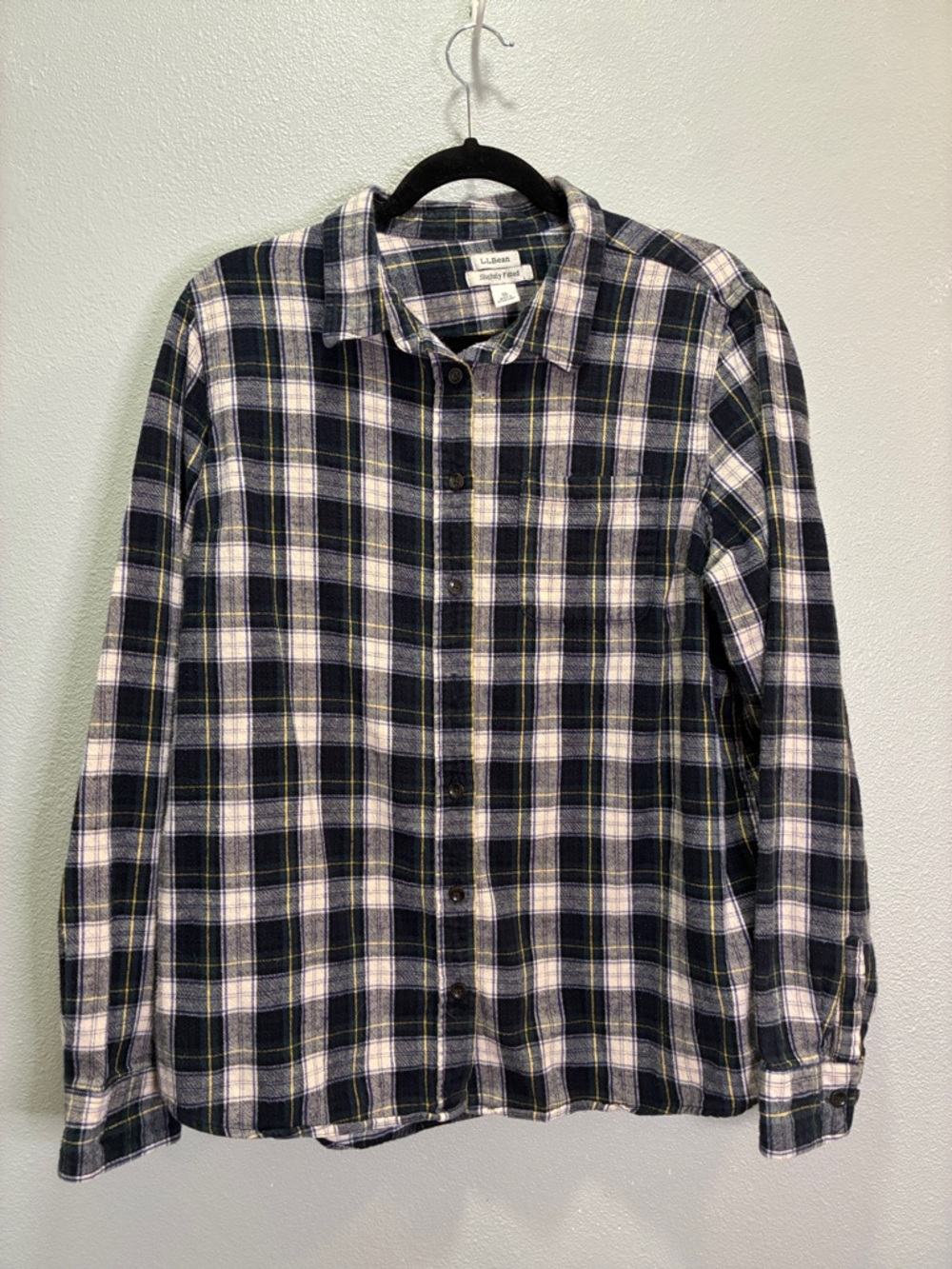 L.L. Bean Plaid Flannel Shirt Women’s XL Blue Green Slightly Fitted Classic